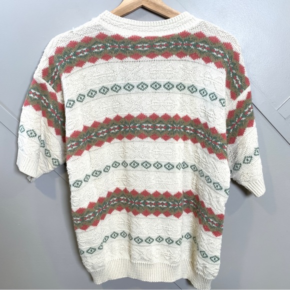 Vintage Women’s Knit Striped Sweater Size Medium - Picture 5 of 7